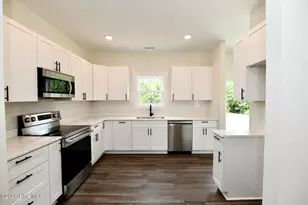 141 Laura Dr, New Bern, NC 28562 - Photo 9