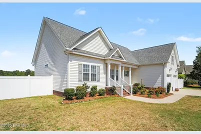 215 Ellington Way, La Grange, NC 28551 - Photo 5
