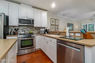 300 Midyette St, Oriental, NC 28571 - Photo 9
