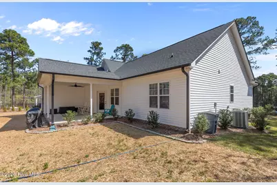 30220 W Lake Drive, Wagram, NC 28396 - Photo 37