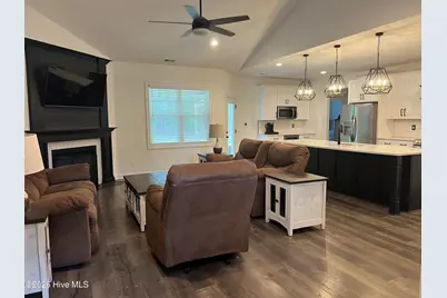 30220 W Lake Drive, Wagram, NC 28396 - Photo 9
