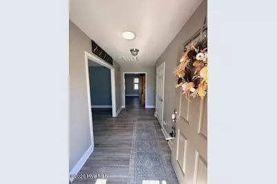 402 Crestwood Drive, Newport, NC 28570 - Photo 3