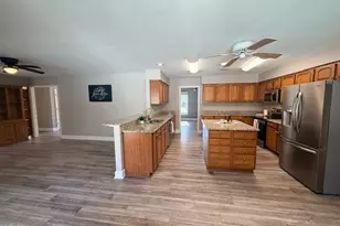 402 Crestwood Dr, Newport, NC 28570 - Photo 11