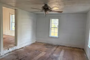 122 E Main St, Eureka, NC 27830 - Photo 7