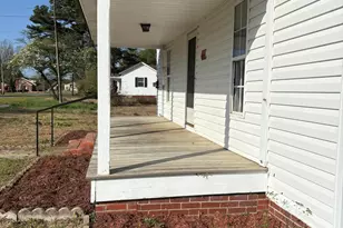 122 E Main St, Eureka, NC 27830 - Photo 5