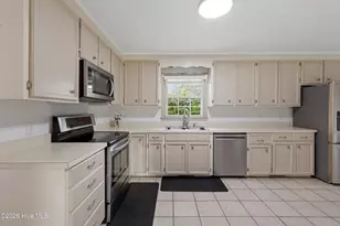 240 Jeb Stuart Dr, Wilmington, NC 28412 - Photo 7