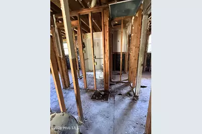 1403 Devers Circle, New Bern, NC 28560 - Photo 5