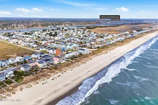 543 Ocean Blvd W, Holden Beach, NC 28462 - Photo 9
