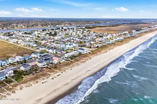 543 Ocean Blvd W, Holden Beach, NC 28462 - Photo 17