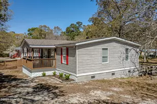 2070 Helmsman Dr SW, Supply, NC 28462 - Photo 5