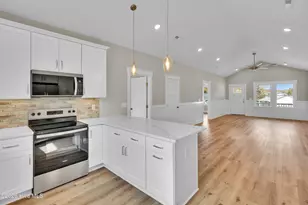 150 NE 1st St, Oak Island, NC 28465 - Photo 9