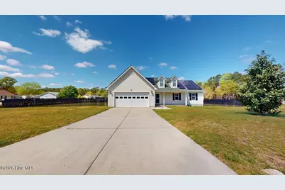 308 Parkton Drive, Richlands, NC 28574 - Photo 1