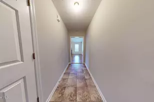 308 Parkton Dr, Richlands, NC 28574 - Photo 5