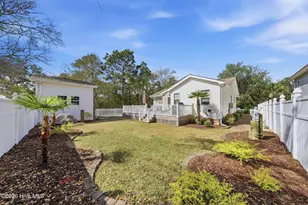 142 NW 8th St, Oak Island, NC 28465 - Photo 7