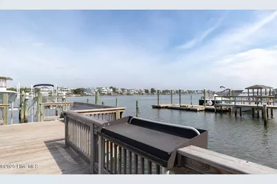 10 W Columbia Street W #A, Wrightsville Beach, NC 28480 - Photo 35