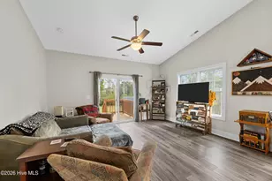 305 Cypress Ave, Holly Ridge, NC 28445 - Photo 15