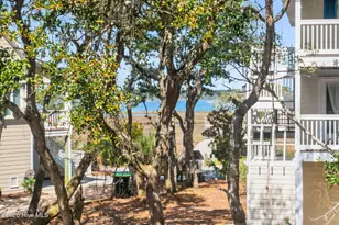 1125 S Topsail Dr, Surf City, NC 28445 - Photo 33