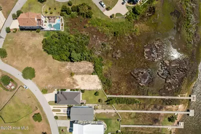 703 Cannonsgate Drive, Newport, NC 28570 - Photo 5