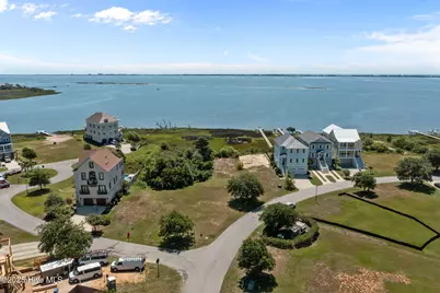 703 Cannonsgate Drive, Newport, NC 28570 - Photo 15