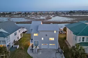 103 E Island Dr, Oak Island, NC 28465 - Photo 89