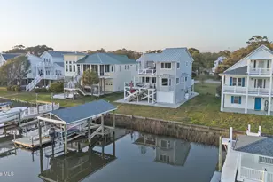 103 E Island Dr, Oak Island, NC 28465 - Photo 81