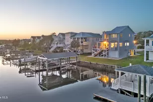 103 E Island Dr, Oak Island, NC 28465 - Photo 83