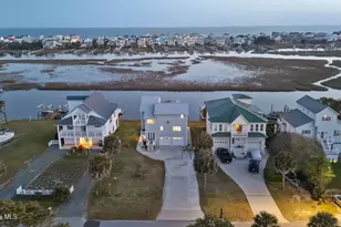103 E Island Dr, Oak Island, NC 28465 - Photo 87