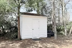 124 Bayshore Dr, Cape Carteret, NC 28584 - Photo 13