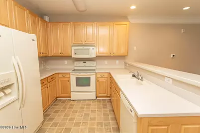 395 S Crow Creek Drive NW #Unit 1422, Calabash, NC 28467 - Photo 5