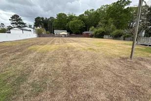 511 W Station St, Mount Olive, NC 28365 - Photo 15