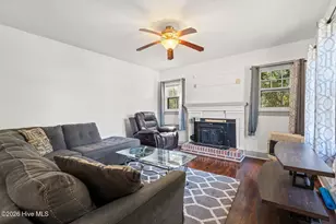 409 Hickman Rd, Tabor City, NC 28463 - Photo 5
