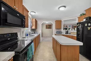 920 Pickett Rd NE, Leland, NC 28451 - Photo 13