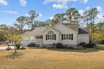 120 Robin Crescent, Cape Carteret, NC 28584 - Photo 1