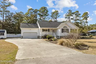120 Robin Crescent, Cape Carteret, NC 28584 - Photo 33