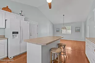 120 Robin Crescent, Cape Carteret, NC 28584 - Photo 13
