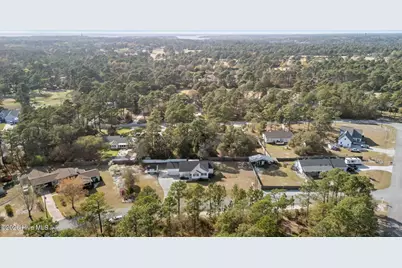 120 Robin Crescent, Cape Carteret, NC 28584 - Photo 47