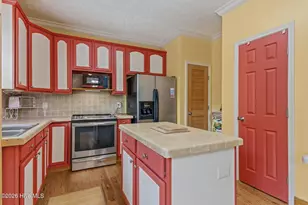 115 Sea Oats Dr, Emerald Isle, NC 28594 - Photo 9