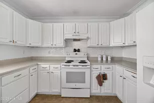 720 E Main St, Winterville, NC 28590 - Photo 7