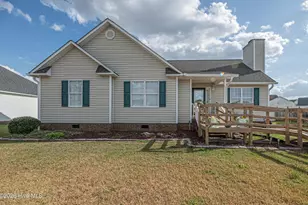 720 E Main St, Winterville, NC 28590 - Photo 3