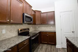 3025 Dana Ln, Aberdeen, NC 28315 - Photo 7