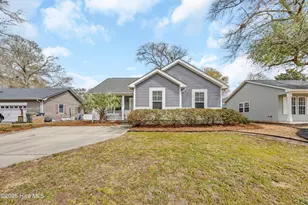 134 NW 17th St, Oak Island, NC 28465 - Photo 1