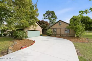 824 Pelican Dr, New Bern, NC 28560 - Photo 3
