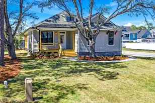 141 NE 39th St, Oak Island, NC 28465 - Photo 7