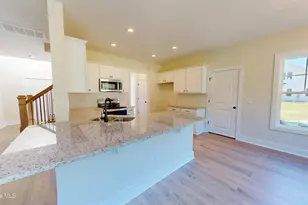 201 Spring Meadows Dr, Aberdeen, NC 28315 - Photo 15