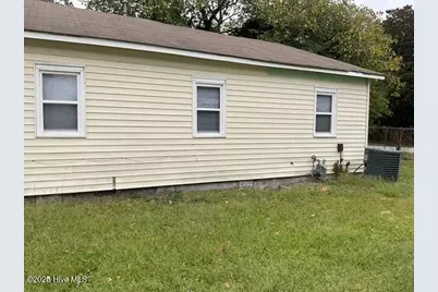 310 Jones Street, New Bern, NC 28562 - Photo 5
