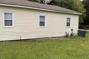 310 Jones St, New Bern, NC 28562 - Photo 5