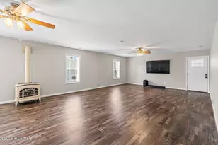 112 SE 12th St, Oak Island, NC 28465 - Photo 33