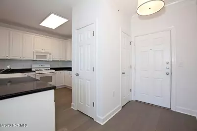 640 Village Park Drive #302, Wilmington, NC 28405 - Photo 7