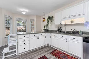 9818 N Olde Towne Wynd SE, Leland, NC 28451 - Photo 17