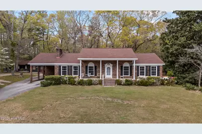 512 Raymond Drive, Arapahoe, NC 28510 - Photo 1